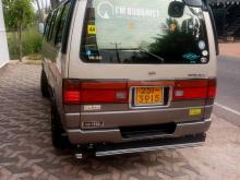 Nissan Caravan 1995 Van