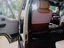 https://riyasewana.com/uploads/nissan-caravan-2920152817706.jpg
