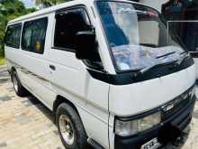 Nissan Caravan 1992 Van