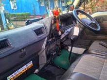 https://riyasewana.com/uploads/nissan-caravan-292109066963.jpg