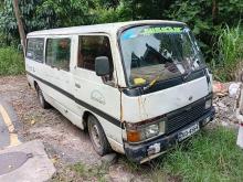 Nissan Caravan 1985 Van