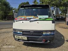 Nissan Caravan 1994 Van
