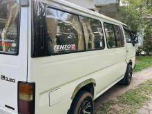 https://riyasewana.com/uploads/nissan-caravan-3018213524352.jpg