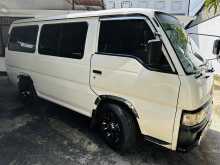 Nissan Caravan 2000 Van