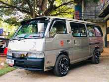 Nissan Caravan 1998 Van