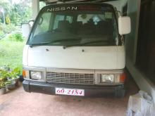 Nissan Caravan 1989 Van