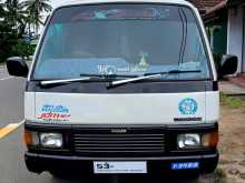 Nissan Caravan 1988 Van