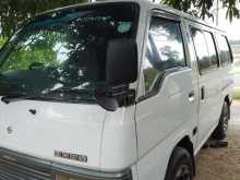 Nissan Caravan 1995 Van