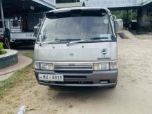 Nissan Caravan 1999 Van