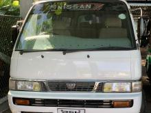 Nissan Caravan 1995 Van