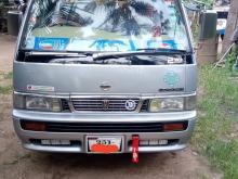 Nissan Caravan 1993 Van