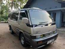 Nissan Caravan 2000 Van