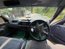 https://riyasewana.com/uploads/nissan-caravan-510532624661.jpg