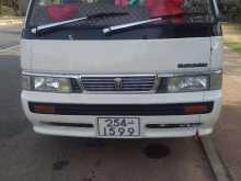 Nissan Caravan 2004 Van