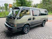 Nissan Caravan 1995 Van