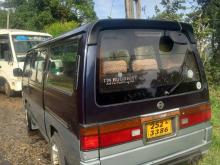Nissan Caravan 1994 Van