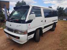 Nissan Caravan 1992 Van