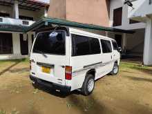Nissan Caravan 1992 Van