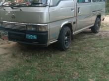 Nissan Caravan 1995 Van