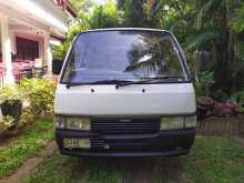 Nissan Caravan 1998 Van