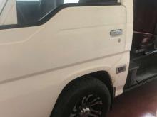 https://riyasewana.com/uploads/nissan-caravan-61017416296.jpg