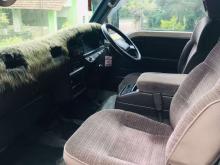 https://riyasewana.com/uploads/nissan-caravan-61017416674.jpg