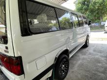 Nissan Caravan 1992 Van