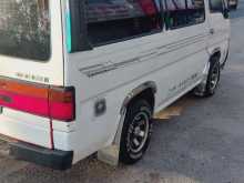 https://riyasewana.com/uploads/nissan-caravan-61337114352.jpg