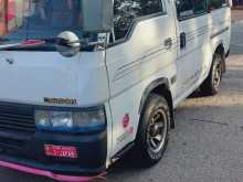 Nissan Caravan 1994 Van