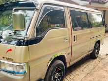 Nissan Caravan Long 1997 Van