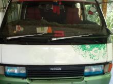 Nissan Caravan 1987 Van
