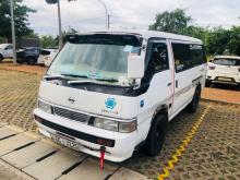 Nissan Caravan 2000 Van