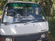 Nissan Caravan 1989 Van