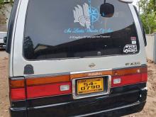 Nissan Caravan 1992 Van