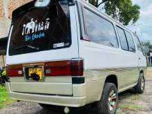 Nissan Caravan 1995 Van