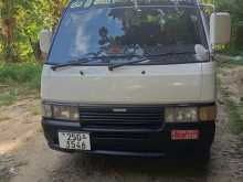 Nissan Caravan 1993 Van