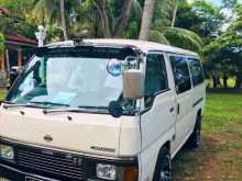 Nissan Caravan 1991 Van