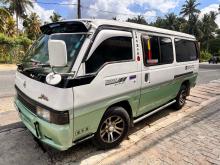 Nissan Caravan 1998 Van