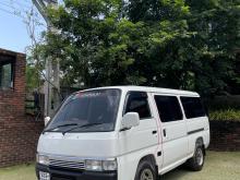 Nissan Caravan 1992 Van