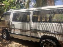 Nissan Caravan 1992 Van