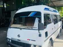 Nissan Caravan 1982 Van