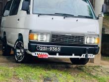 Nissan Caravan 1994 Van
