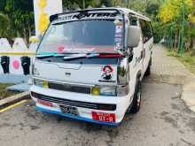 Nissan Caravan 1996 Van