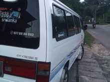Nissan Caravan Diga 2000 Van