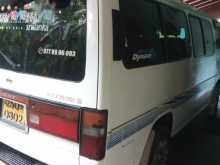 Nissan Caravan Diga Dora 4 2000 Van