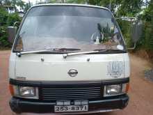 Nissan CARAVAN 1994 Van