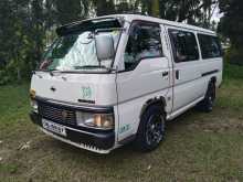 Nissan Caravan DX 1992 Van