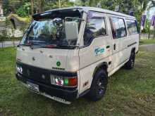 Nissan Caravan DX 1993 Van