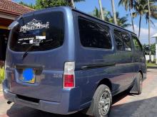 Nissan Caravan E25 2006 Van