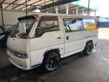 Nissan Caravan E 24 1999 Van